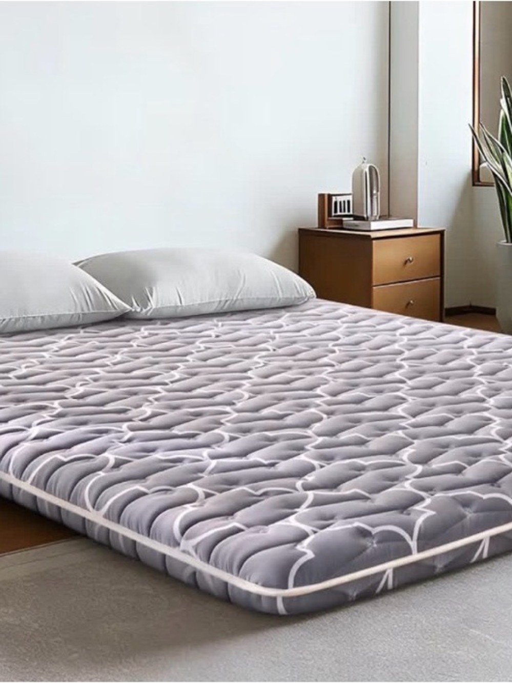 Vibe Bear Japanese Foldable Floor Mattress – Gray Quilted Futon ( from Amazon )